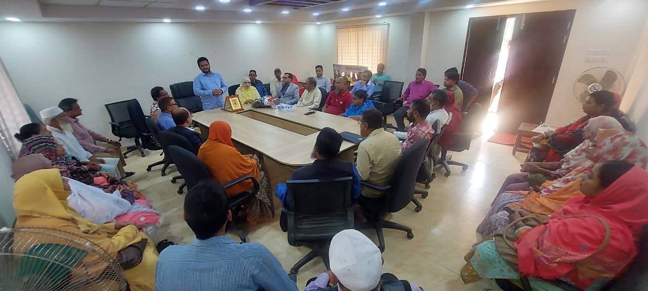 গ্যালারি ছবি ১১